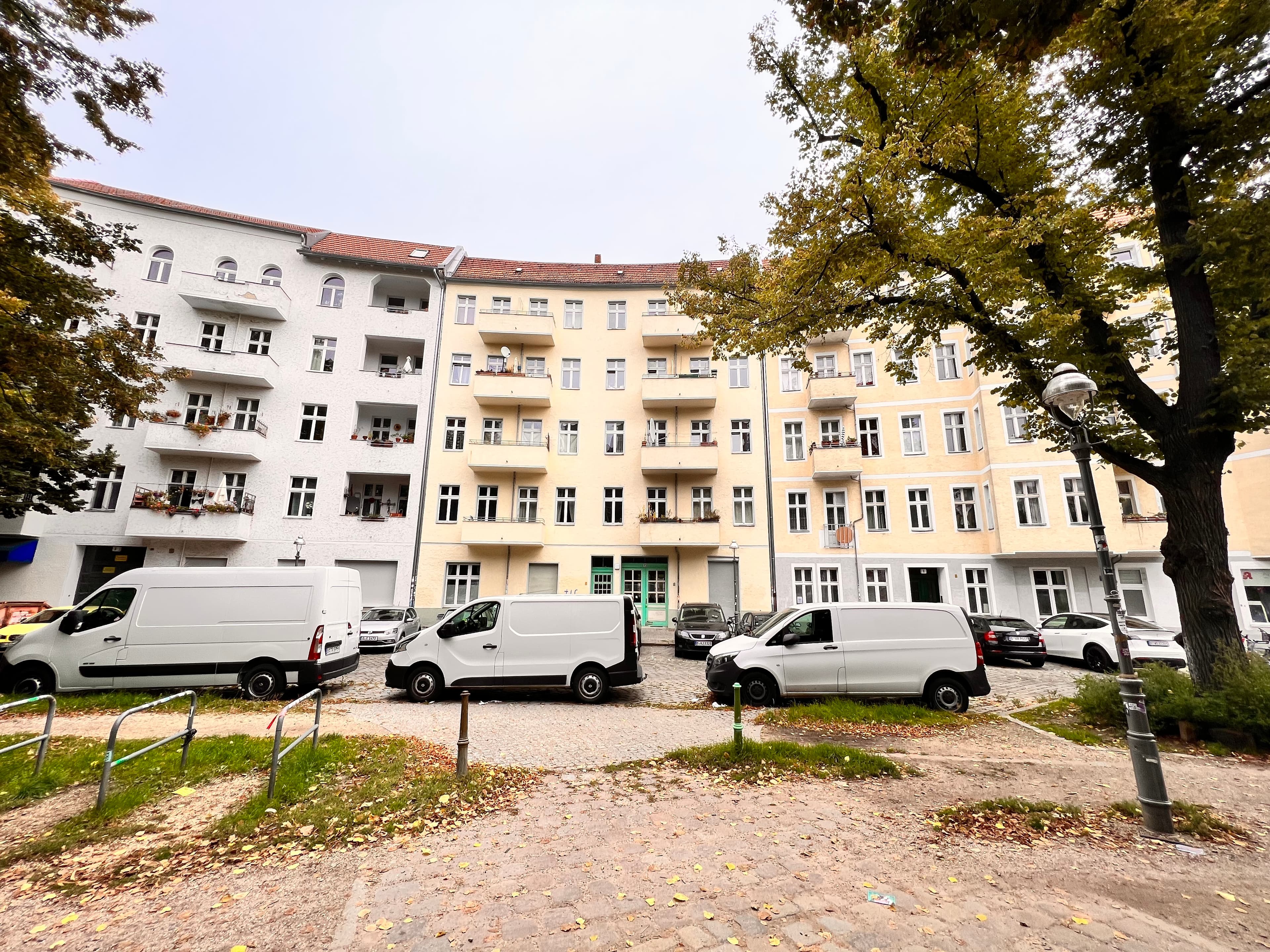 1-Zimmer-Wohnung im Schillerkiez - Image 1